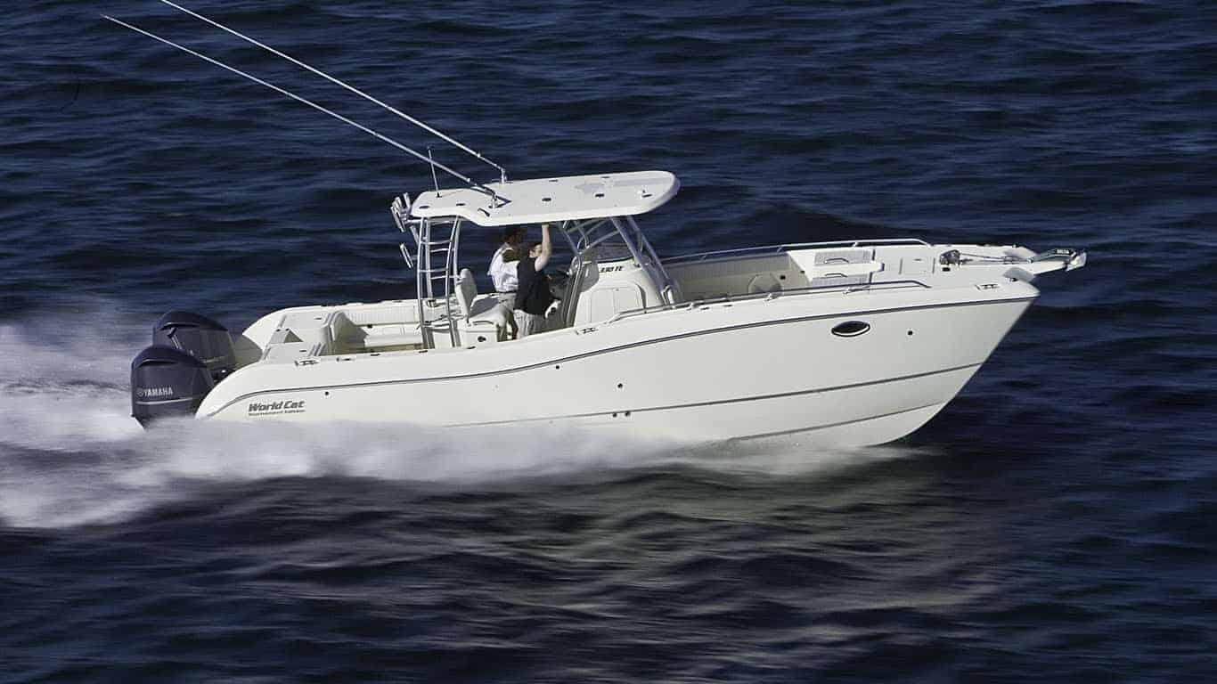 World Cat launcehs the 33' TE Center Console