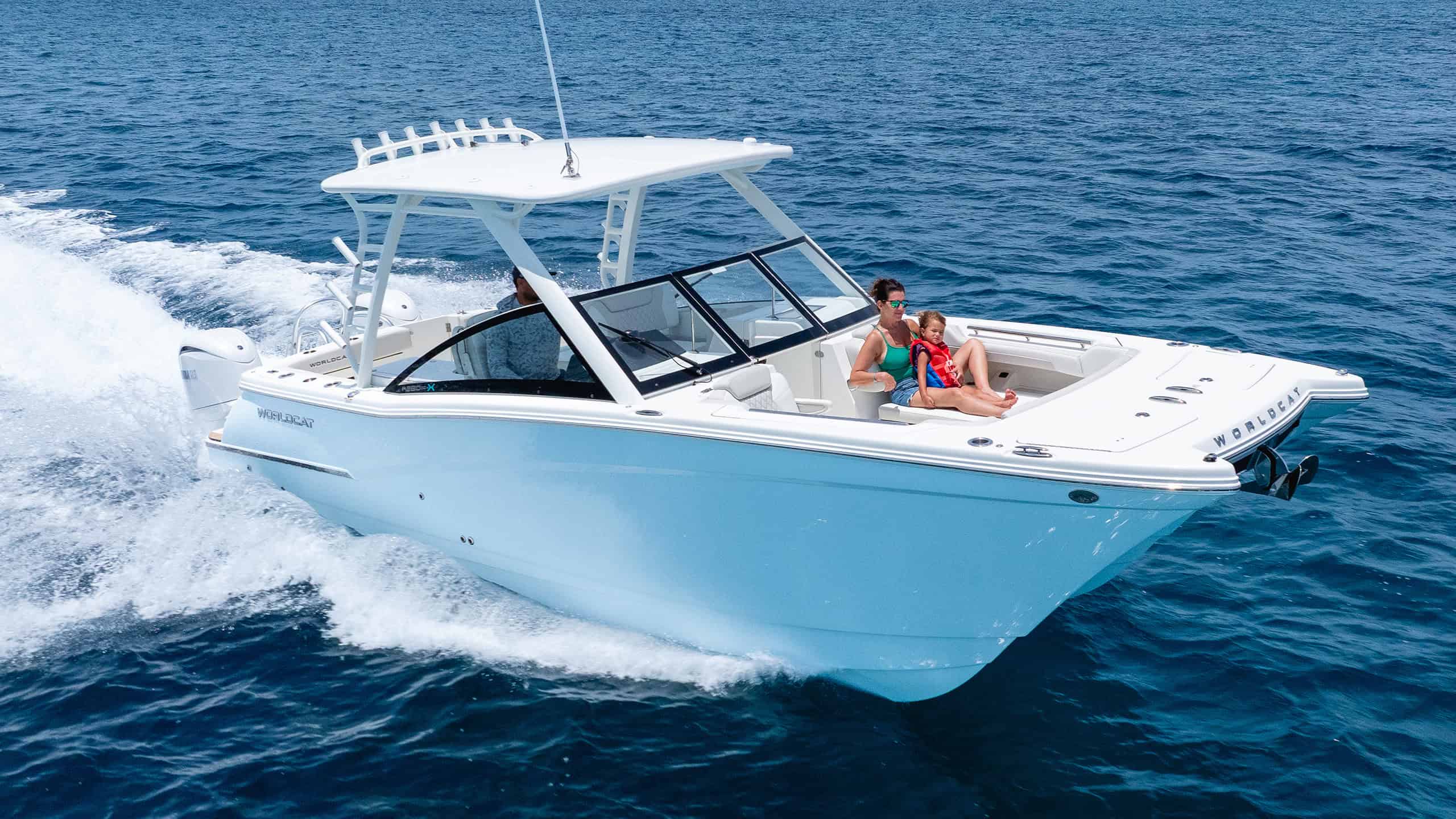 280DC-X cruising on the ocean