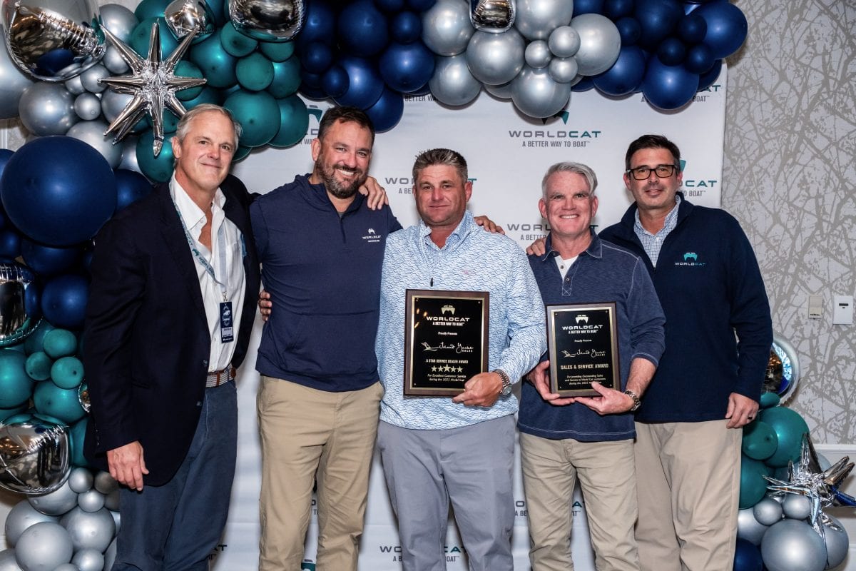 island yacht award photo